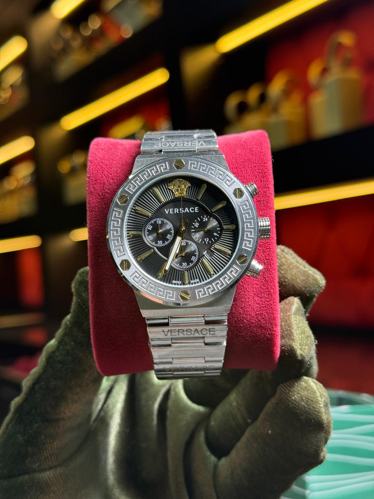 VERSACE
